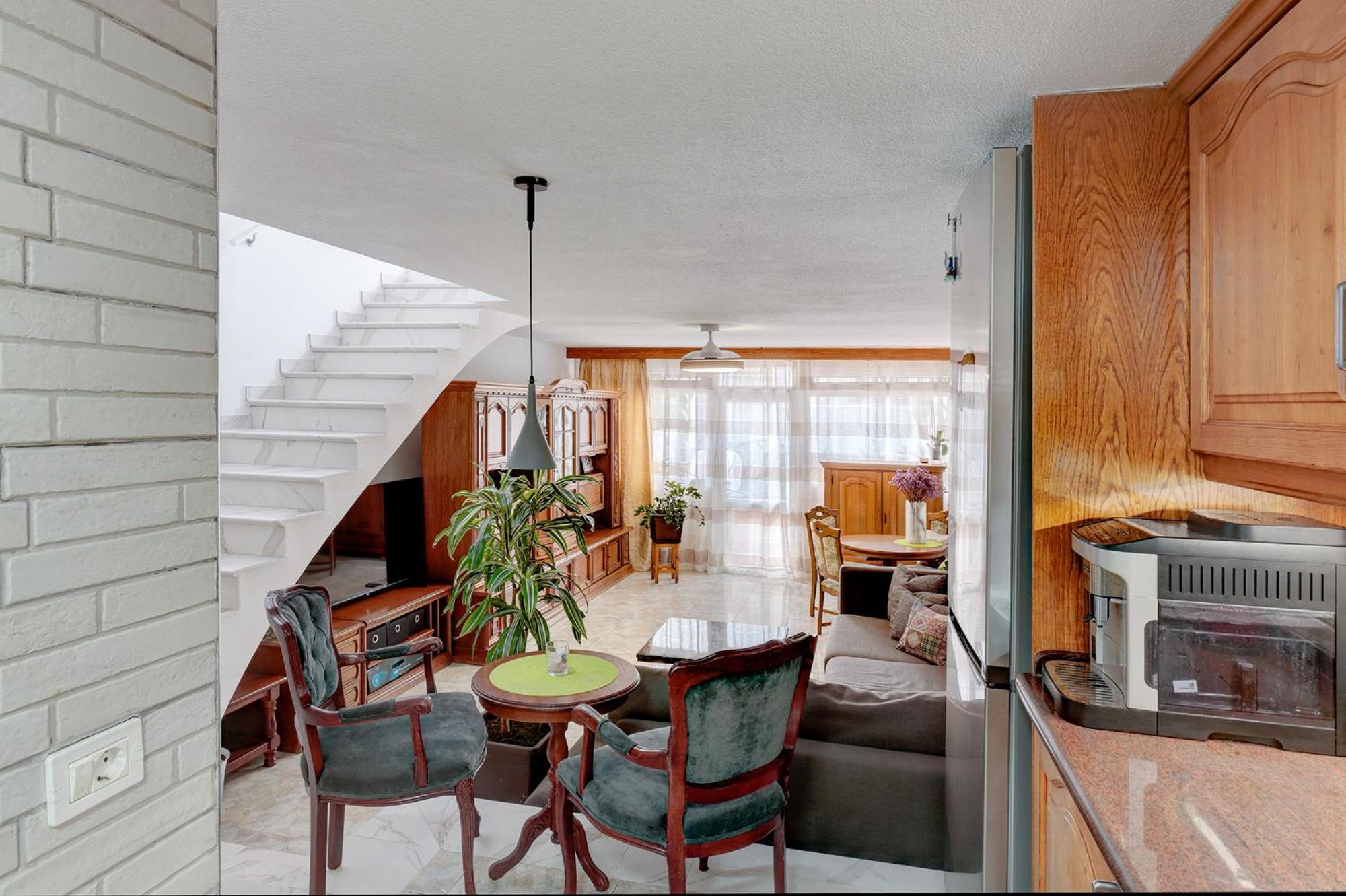 Lovely House In Americas Apartment
