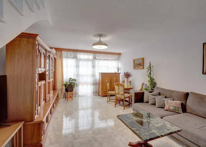Lovely House In Las Americas